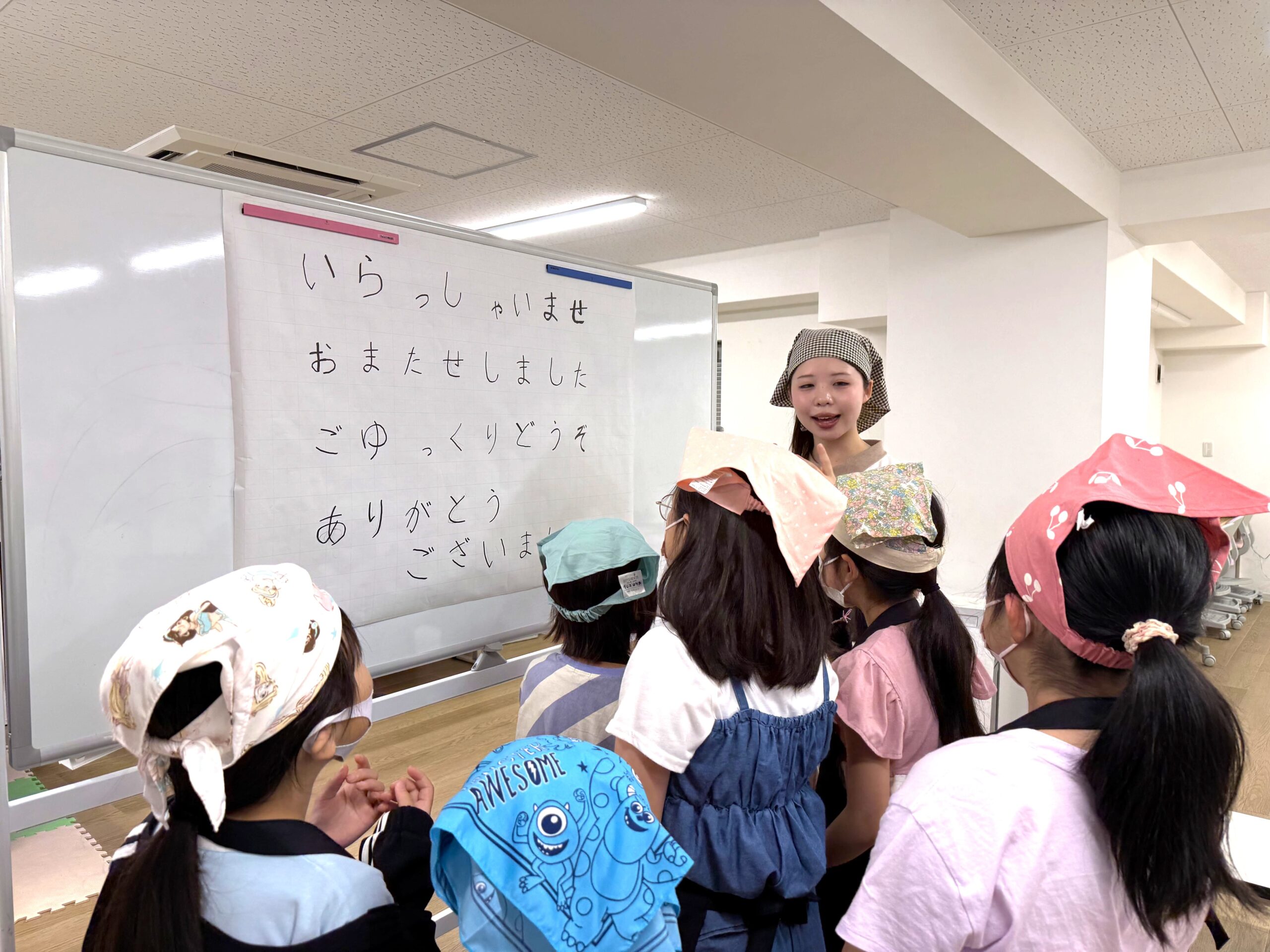 地域企業がつなぐ学びの場　 TELACO滝ノ水校でおもてなし教室＆お仕事体験を実施